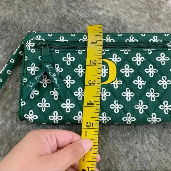 Vera Bradley Oregon Ducks Wristlet - Picture 12 of 13